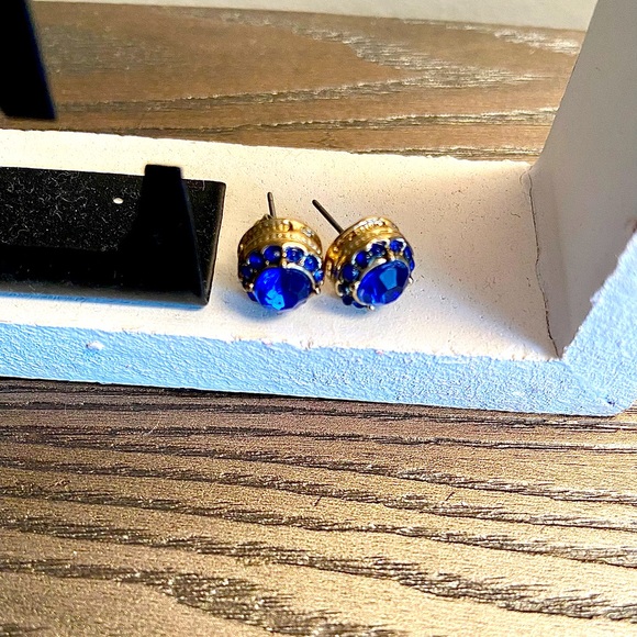 Ocean Blue And Gold Stud Earrings - Picture 1 of 2